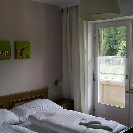 Amadeus Zillertal Tirol Hotel