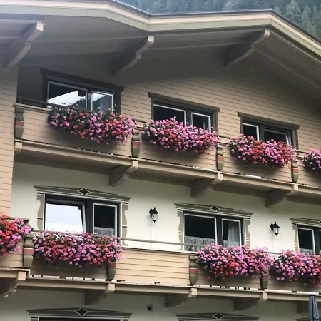 Amadeus Zillertal Tirol *