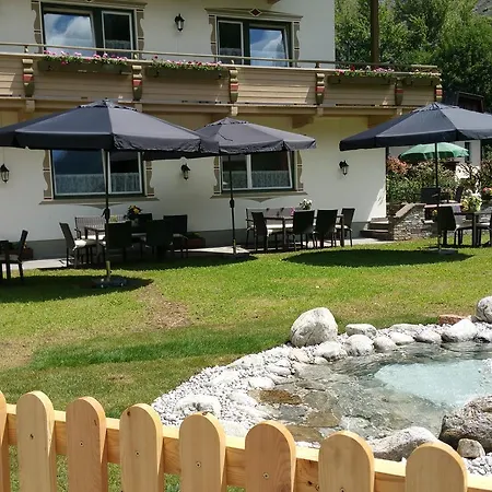 Amadeus Zillertal Tirol فندق